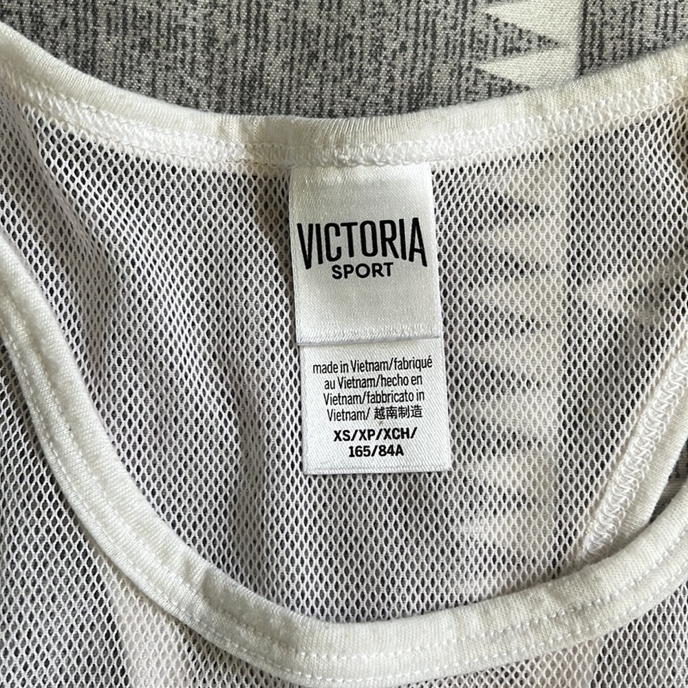 Victoria’s Secret Sport Work Out Tank - Picture 4 of 5